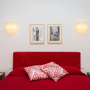 https://prestigious-apartment-via-barberini.it-romehotels.com